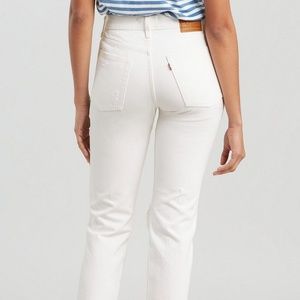 NWOT Levi's White Wedgie Straight